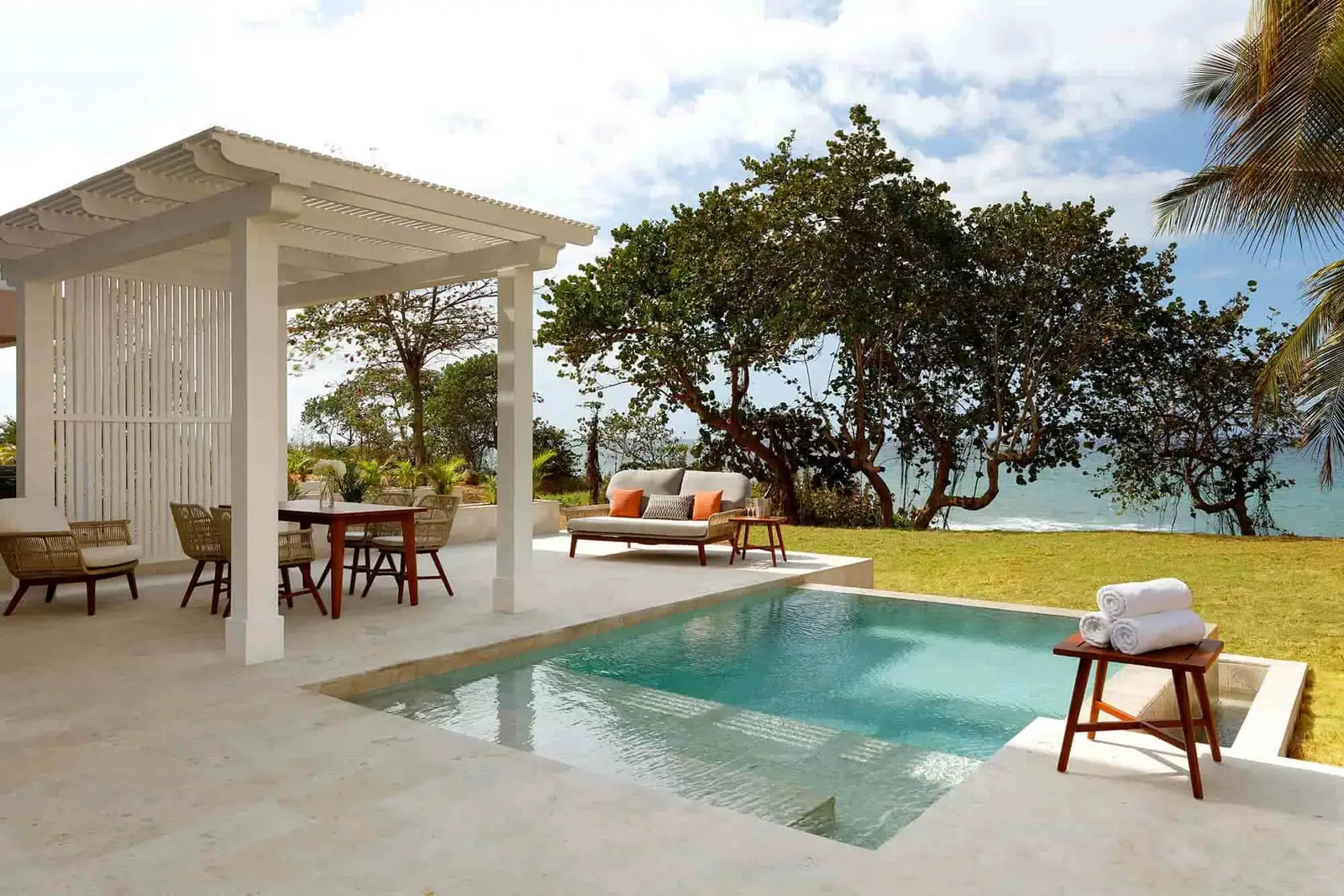 06-GP-JAMAICA-SUPERIOR-SUITE-PRIVATE-POOL-OCEAN-VIEW