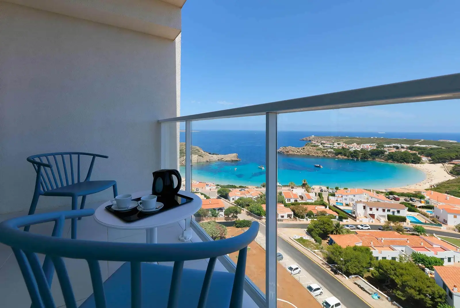 PALLADIUM-HOTEL-MENORCA-SUITE_Terraza_Vista_mar