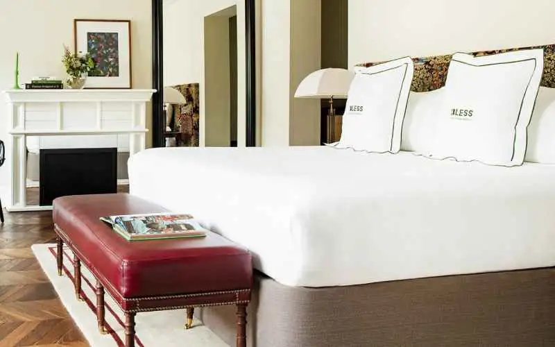 bless-hotel-madrid-experiencia-blessed-bed.jpg