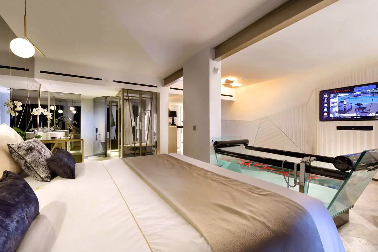 ushuaia-ibiza-beach-hotell-suite-club-5