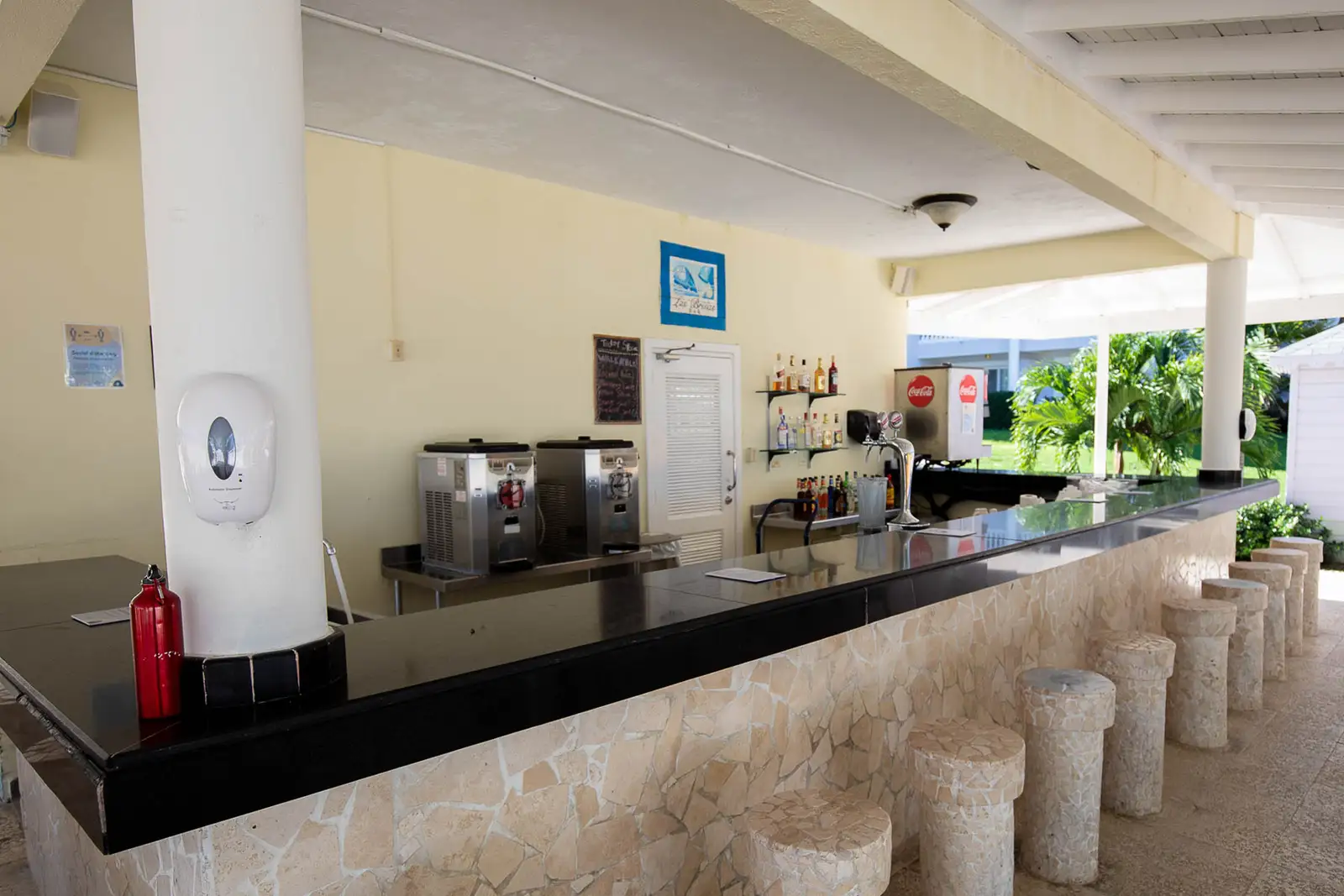 Grand-Palladium-Jamaica-Complex-Las_Brisas_Bar