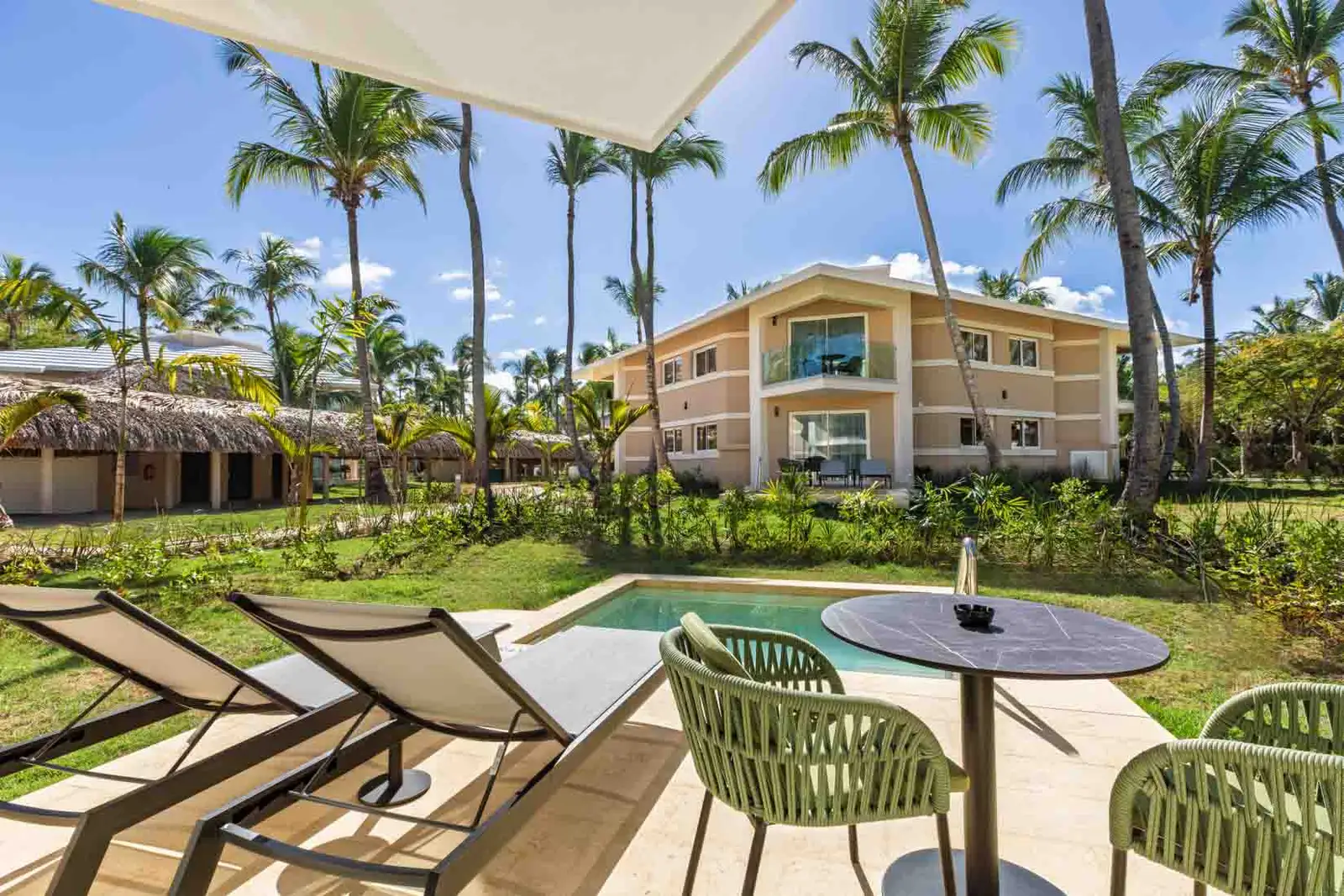superior junior suite private pool