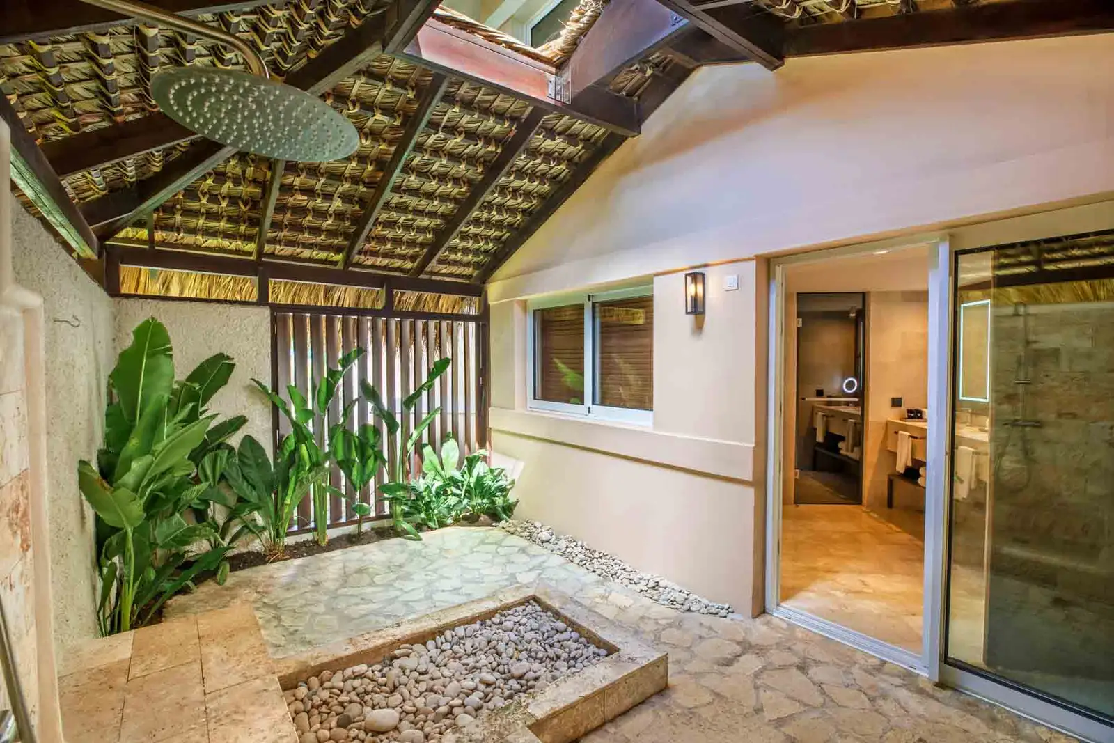 romance suite garden view