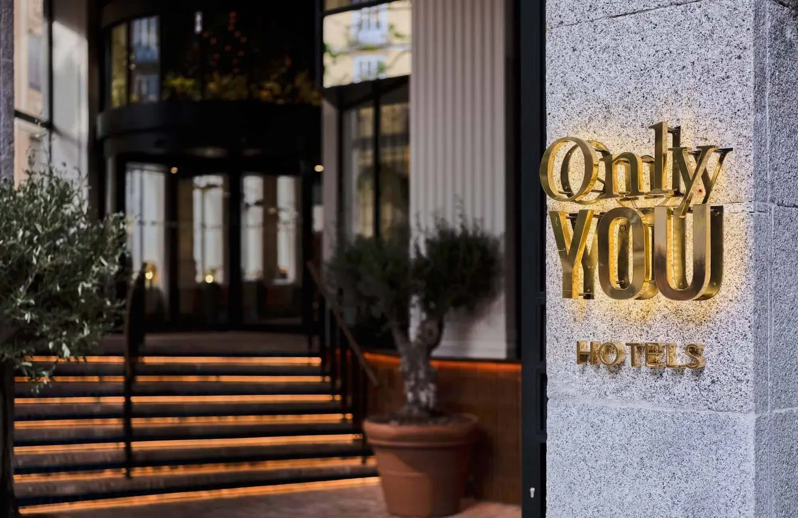 Only-YOU-Hotel-Valencia_Fachada2