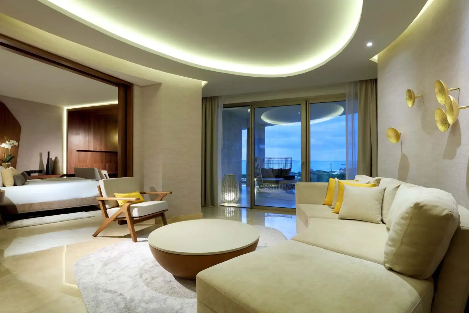 TRS-CORAL-AMBASSADOR-SUITE-SALON