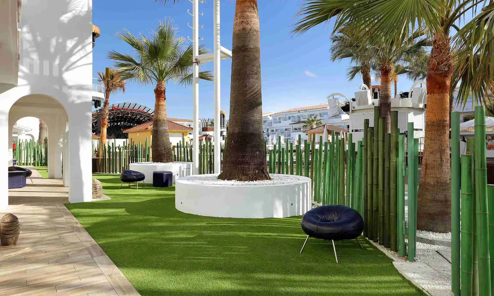 ushuaia-ibiza-beach-hotel-party-all-night-long7