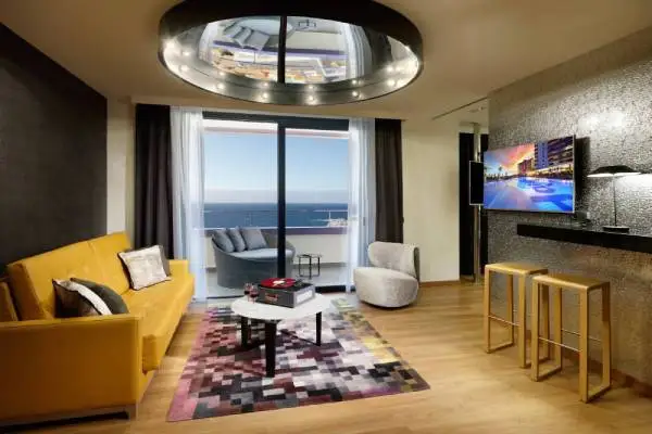 hard-rock-hotel-tenerife-rocksuite-platinum_03