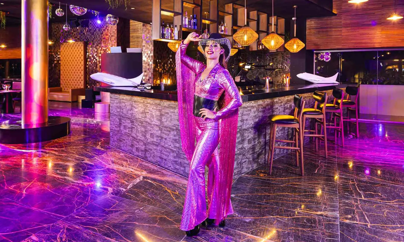 bravo-costa-mujeres_06