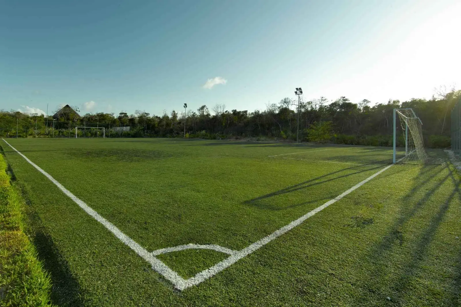 Grand-Palladium-White-Sand-Resort-Spa-futbol