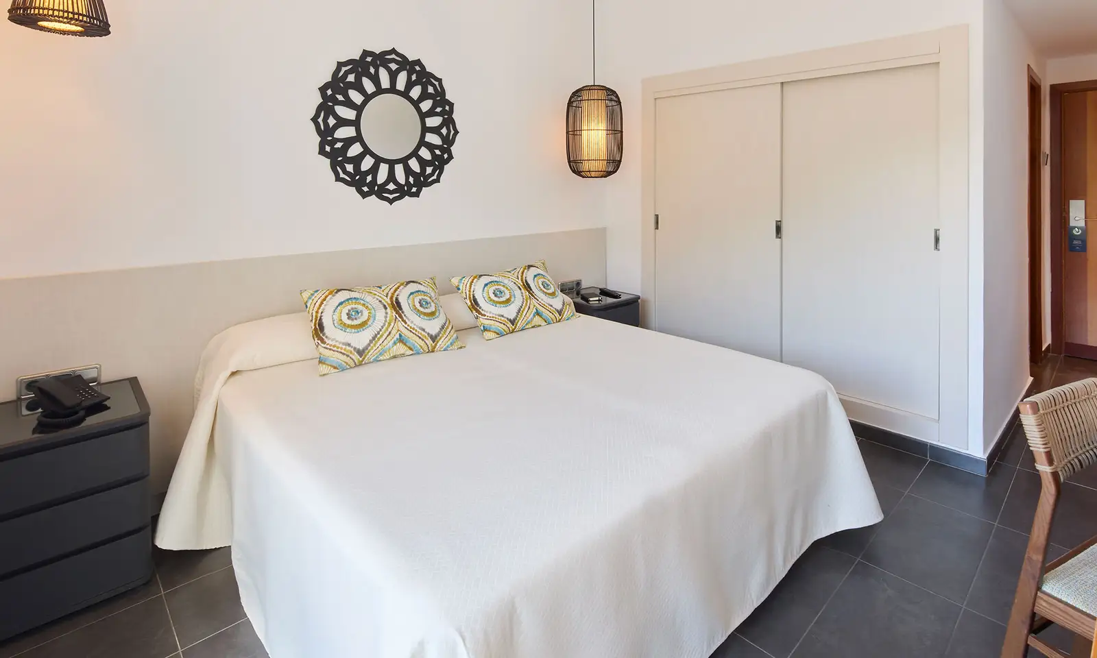 palladium-cala-llonga-superior-deluxe-panoramic-sea-view