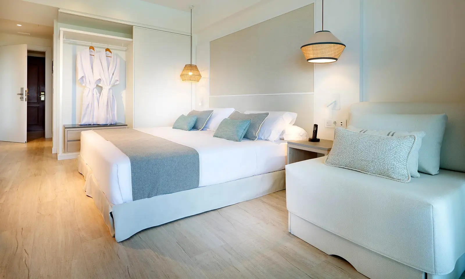 Grand-Palladium-Sicilia-Connecting-Family-Deluxe-Sea-View6