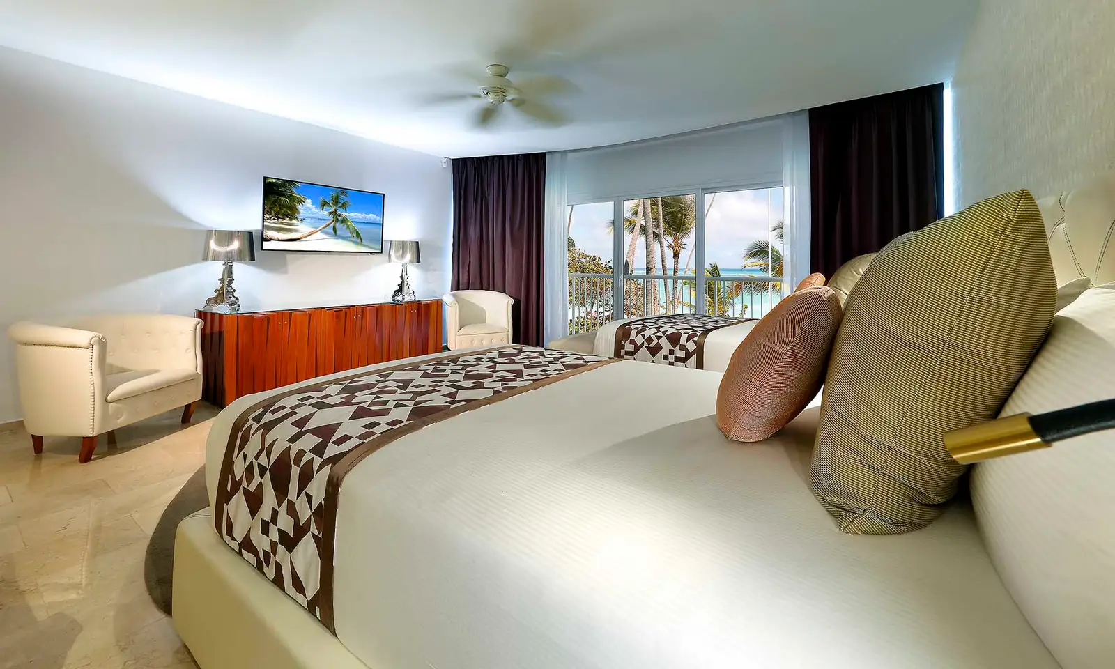 GP-BAVARO-SUITES-SIGNATURE-SUITE-PANORAMIC-OCEAN-VIEW-1967_MG_1671