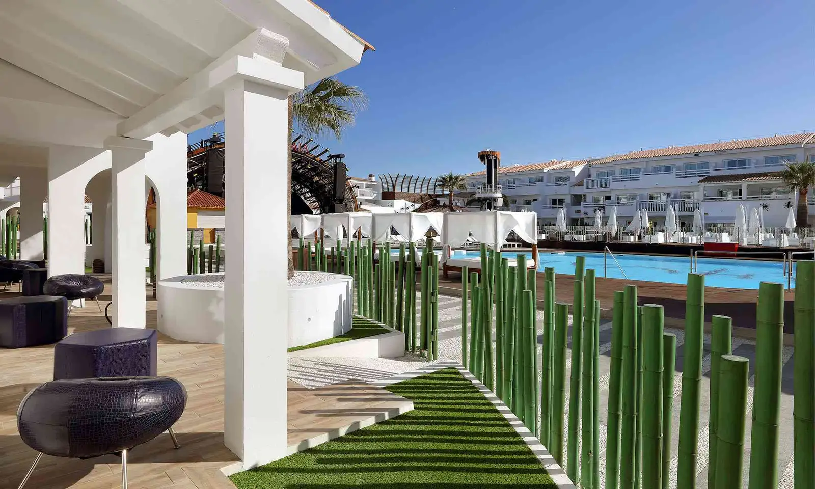 ushuaia-ibiza-beach-hotel-party-all-night-long3