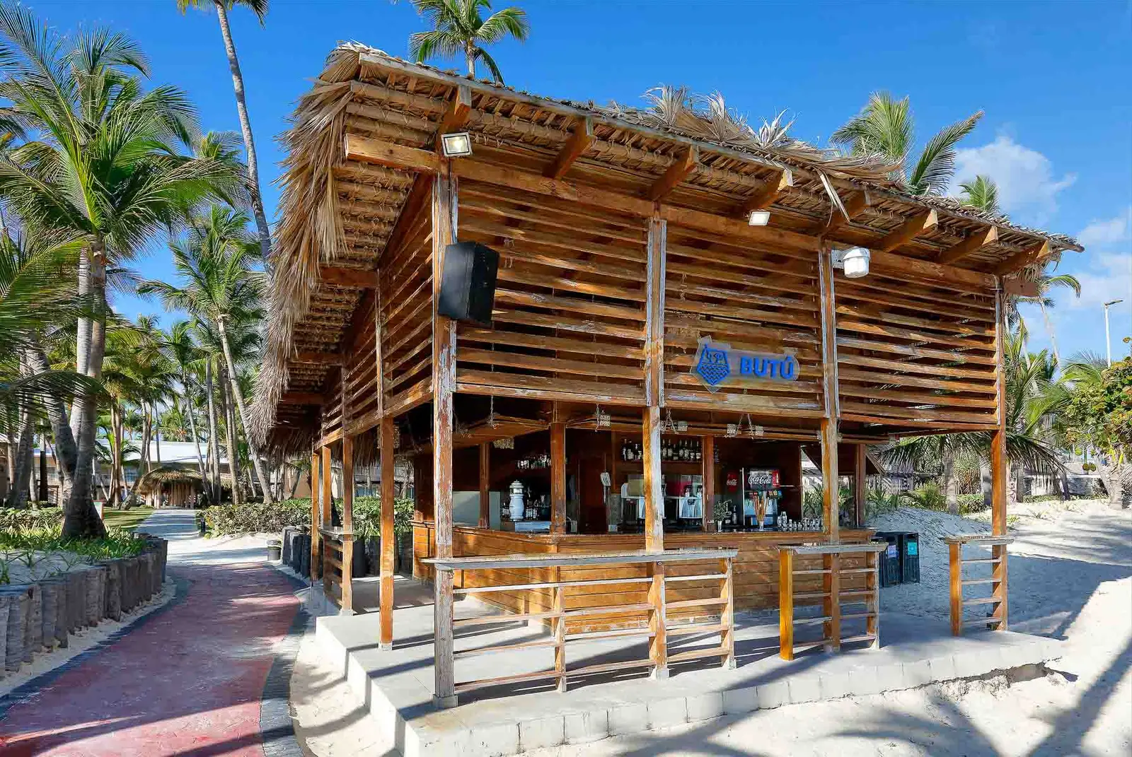 grand-palladium-punta-cana-bar-butu