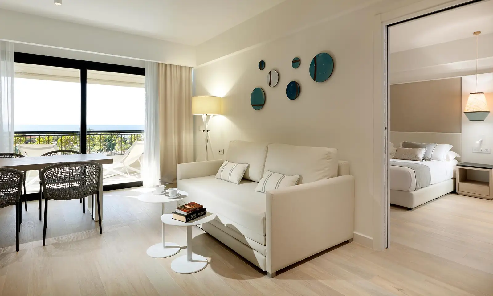 Grand-Palladium-Sicilia-Suite-Sea-View6