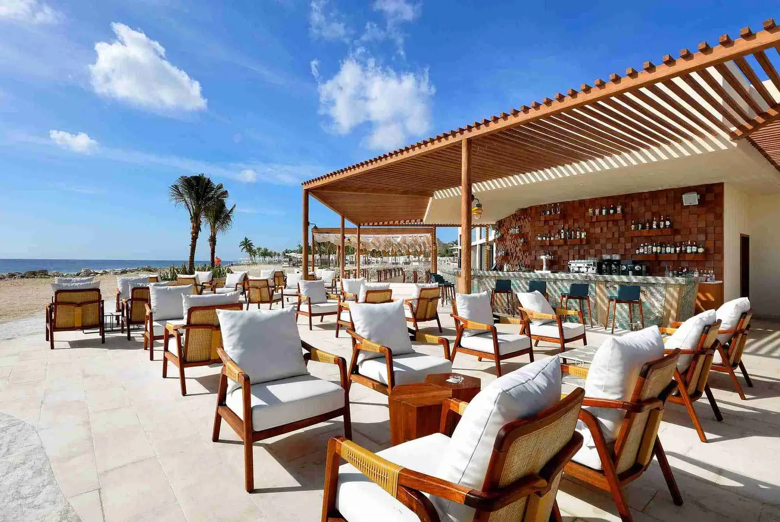 TRS-Yucatan-Hotel_Bar-Helios