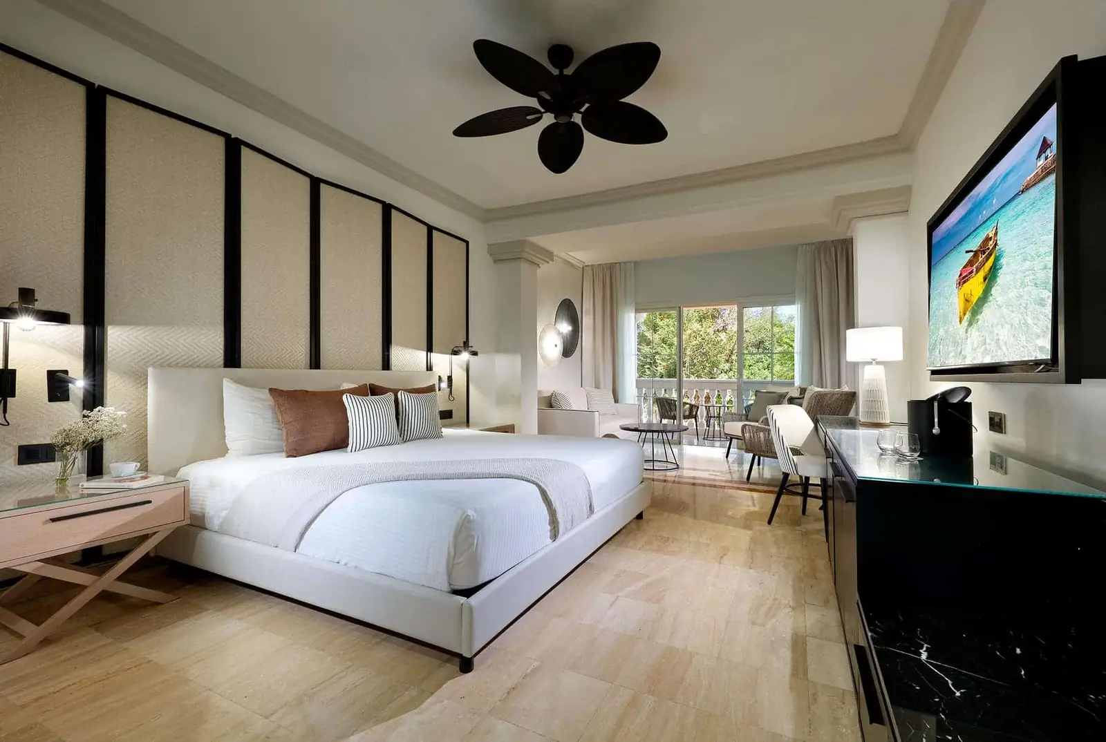 01-GP-JAMAICA-JS-POOLSIDE-OCEANVIEW