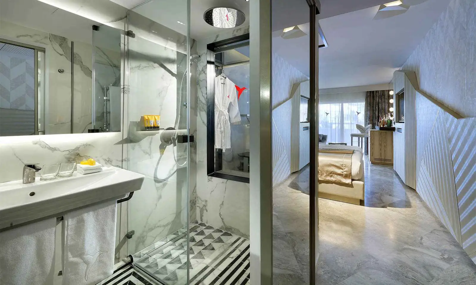 ushuaia-ibiza-beach-hotel-superior-party-view7