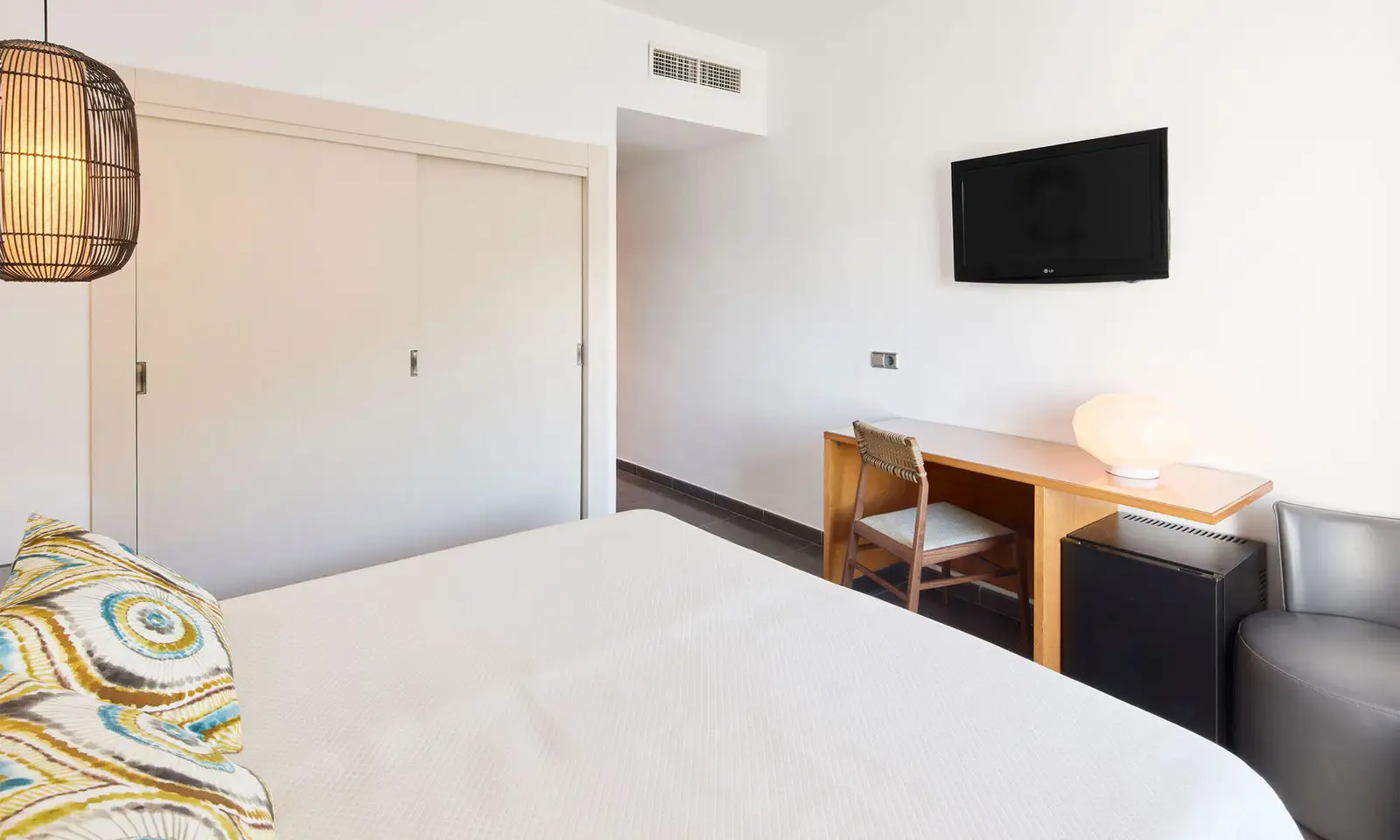 Palladium-Hotel-Cala-LLonga-Deluxe