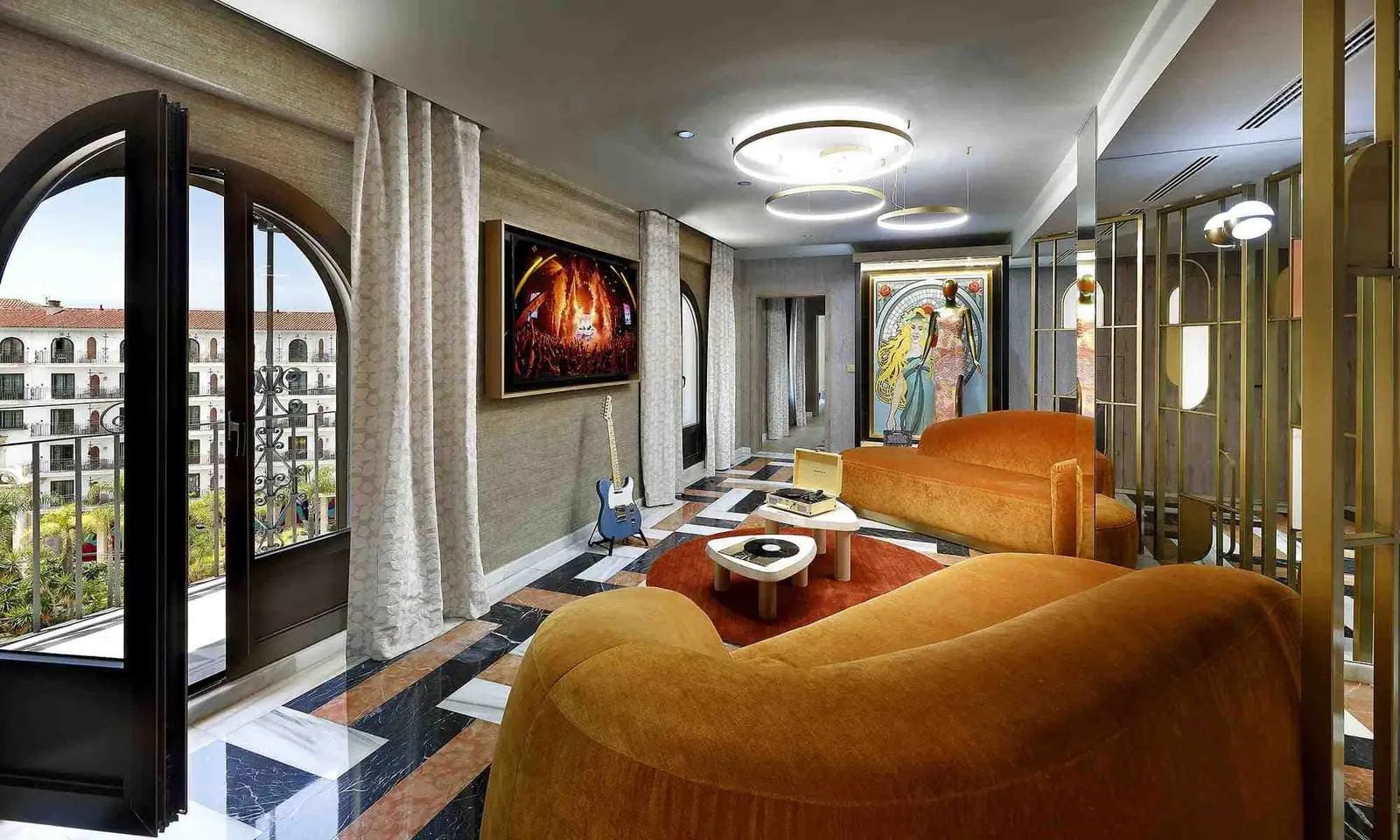 HRH-MARBELLA-ROCK-STAR-SUITE-5