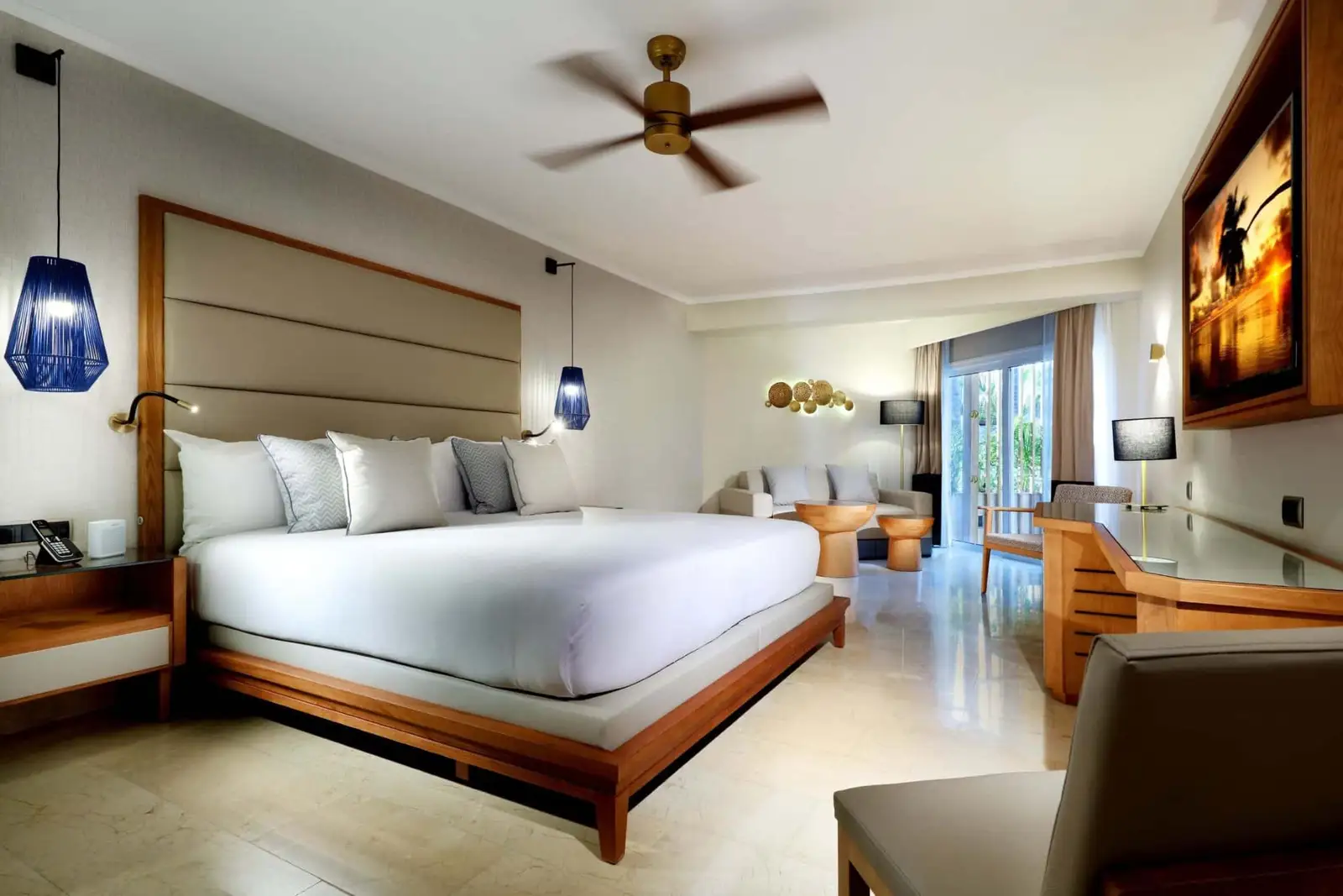 Grand Palladium Punta Cana Resort & Spa Junior Suite Poolside