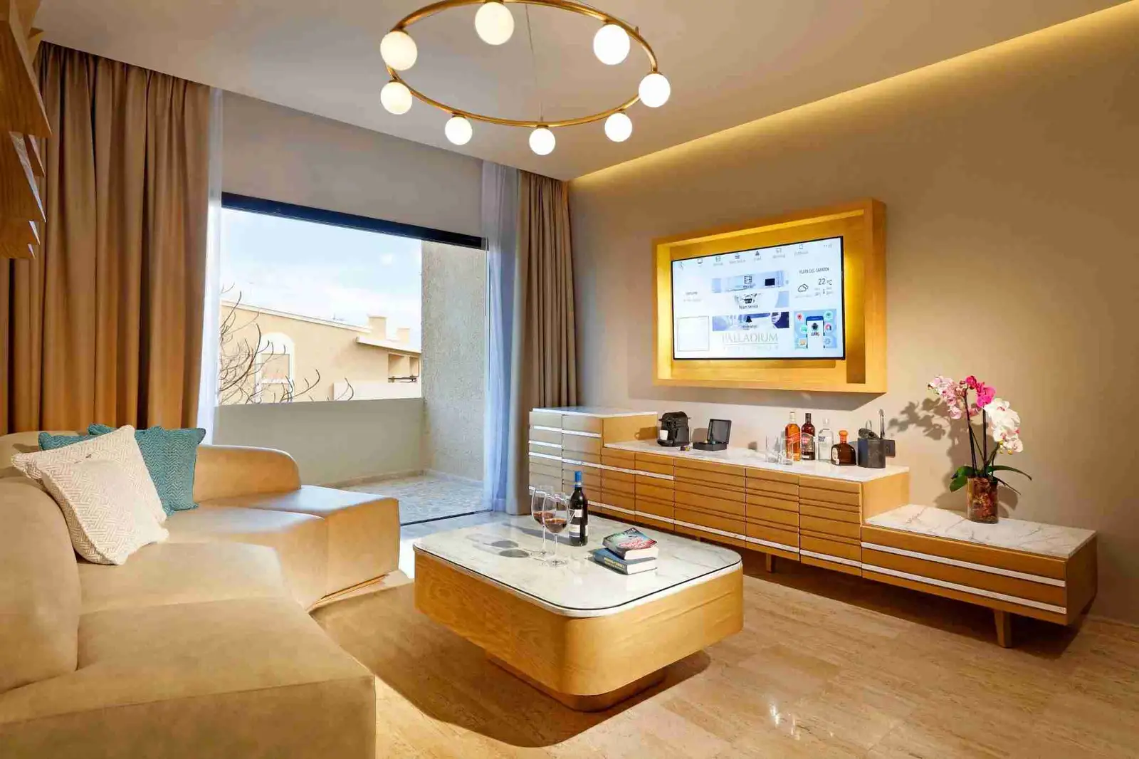 TRS-YUCATAN-HOTEL-Suite-Poolside