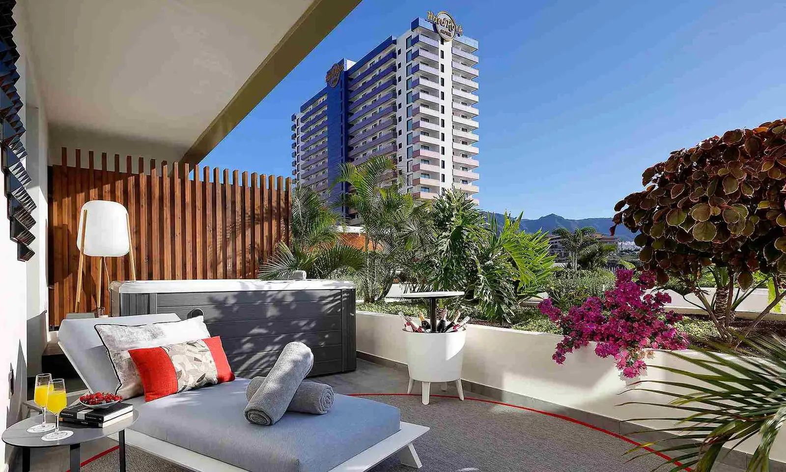 hard-rock-hotel-tenerife_amplified-studio-suite_02