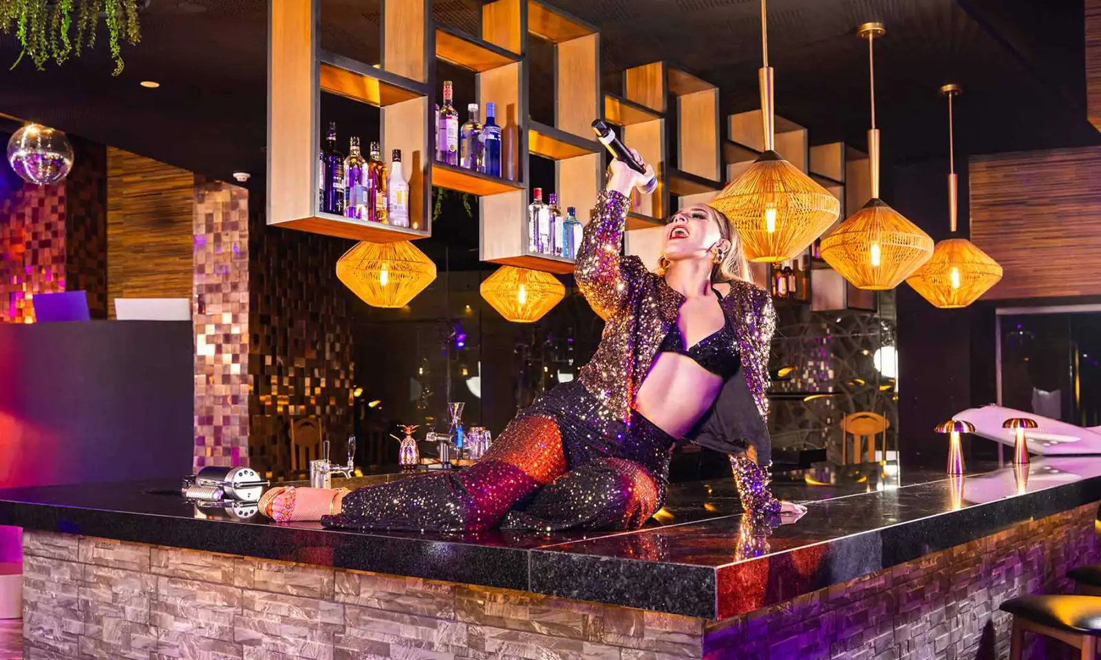 bravo-costa-mujeres_04