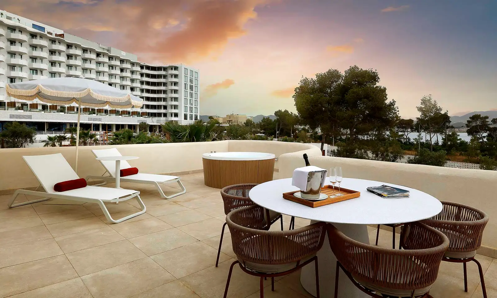 TRS-IBIZA-HOTEL-SIGNATURE-LEVEL-ALL TOGETHER-SUITE-2101_MG_7245v2