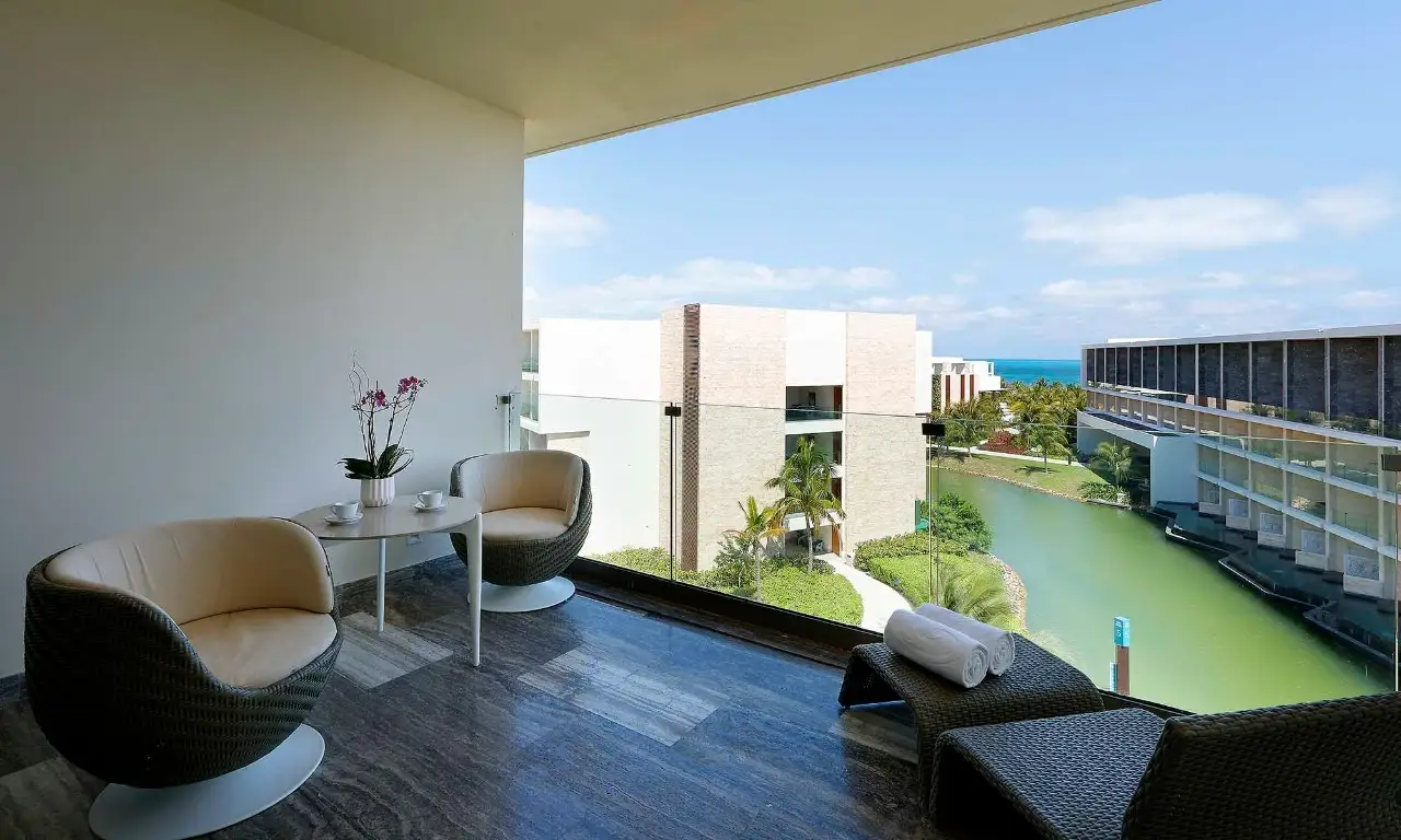 Grand Palladium Select Costa Mujeres Junior Suite Poolside Ocean View