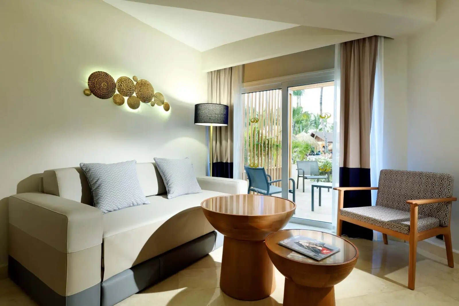 Grand Palladium Punta Cana Resort & Spa Junior Suite Poolside