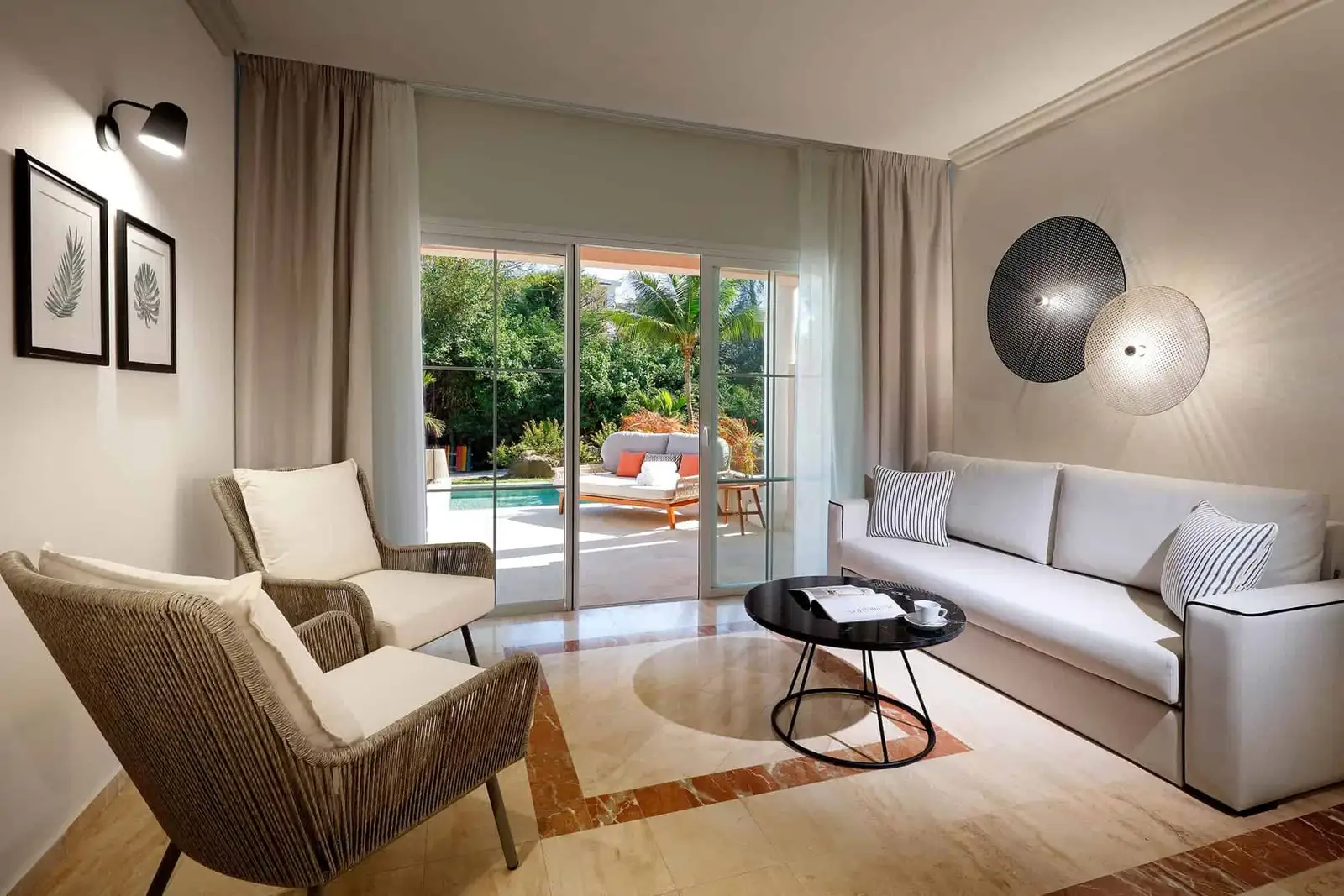 04-GP-JAMAICA-SUPERIOR-JS-PRIVATE-POOL-BEACHSIDE