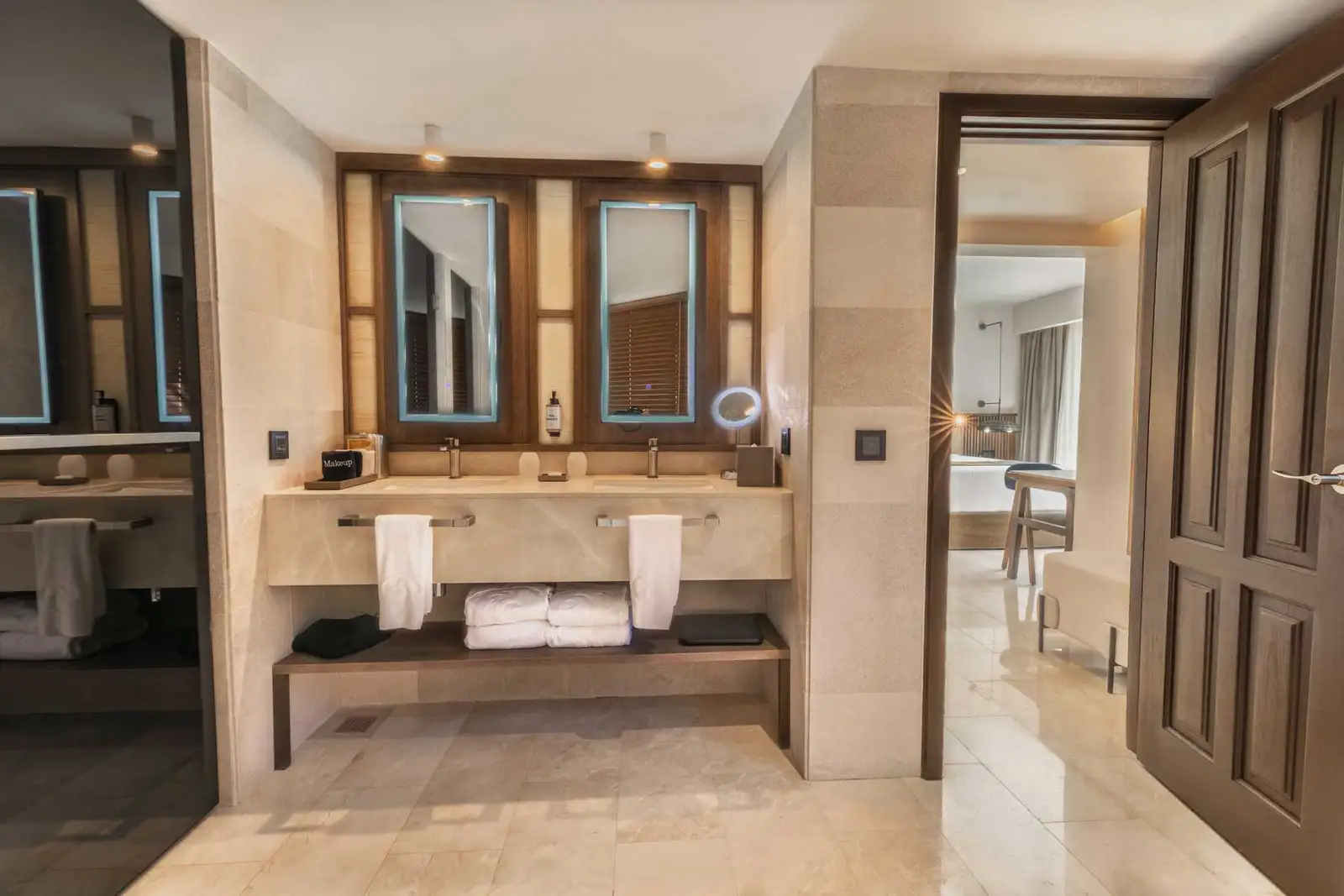 superior junior suite private pool